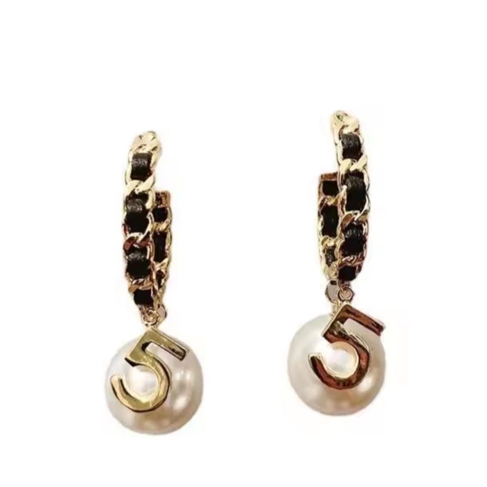 Gold and Black Chain Hoop Earrings with Pearl Charm - Picture 2 of 2
